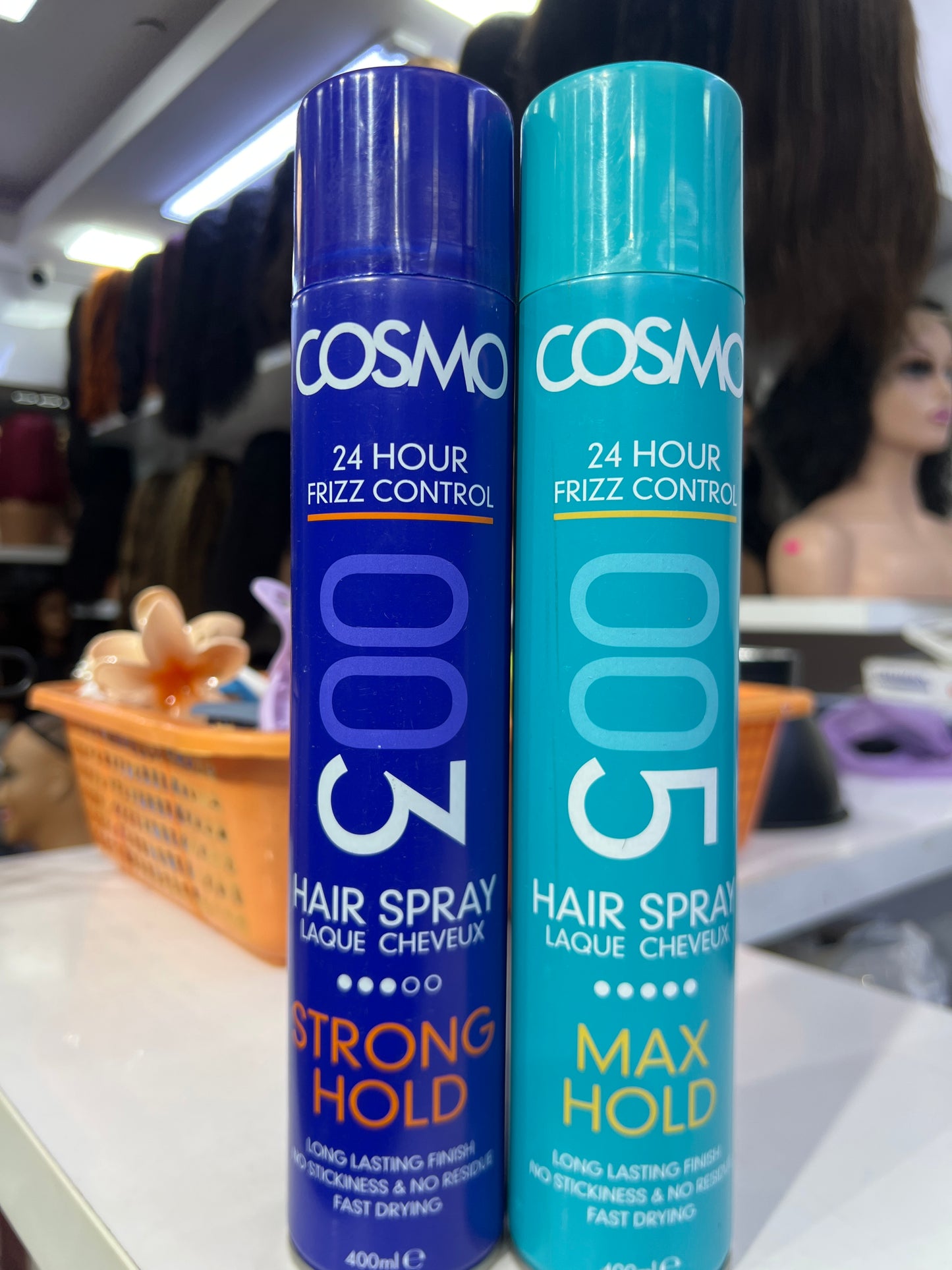 Cosmo holding spray