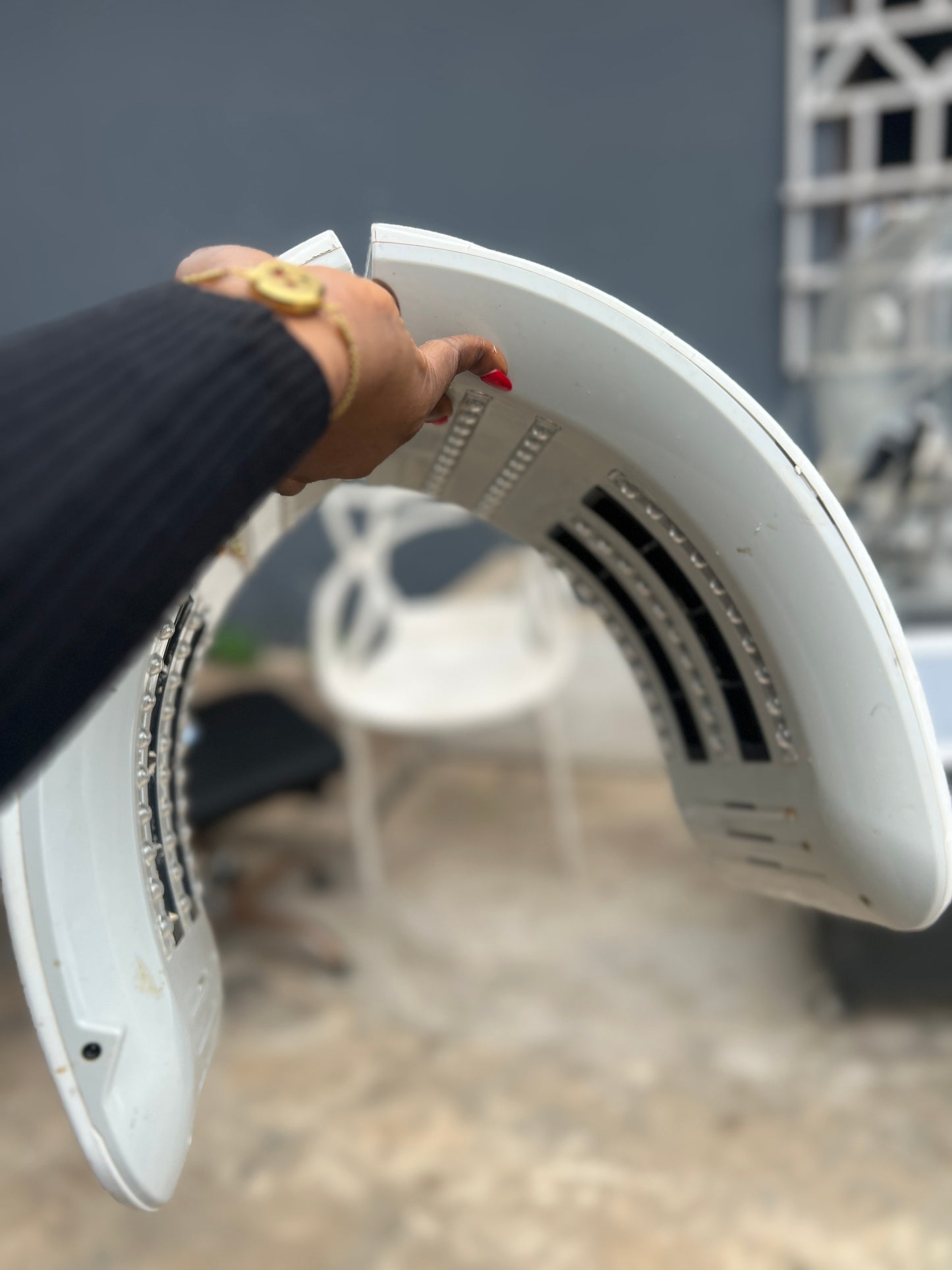 LED Facial Mask Red Light Therapy – 7-in-1 Skin Care Tool for Acne, Wrinkles, Anti-Aging & Rejuvenation ( slightly used , works perfectly)