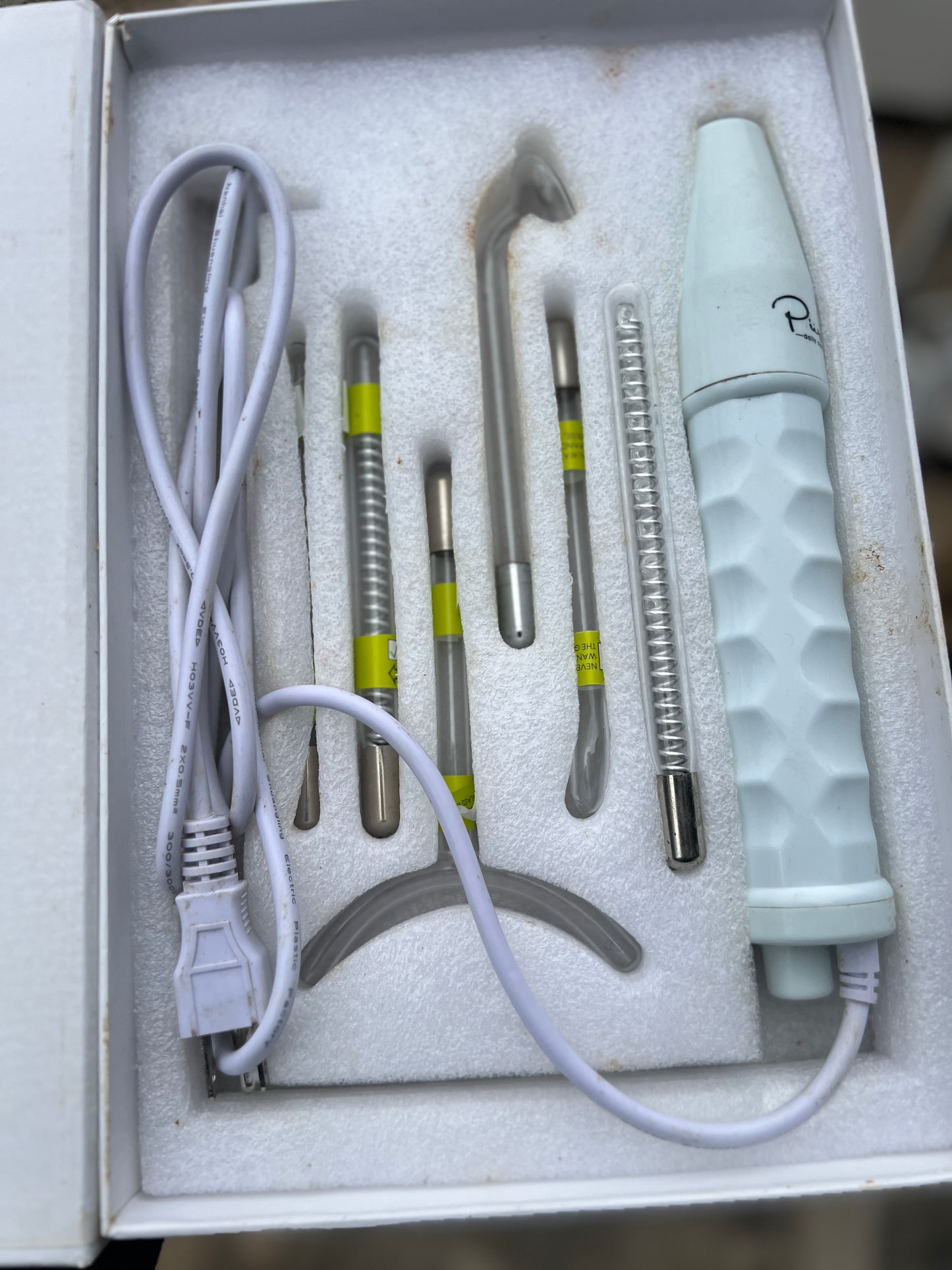 High frequency facial kit