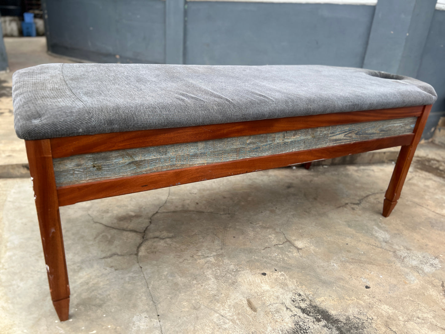 Solid wood massage bed