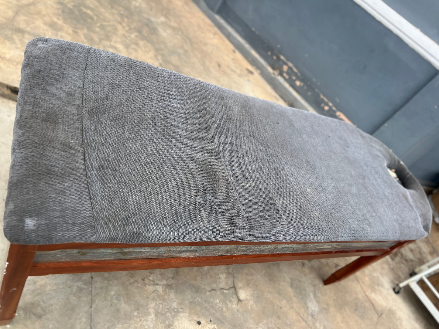 Solid wood massage bed