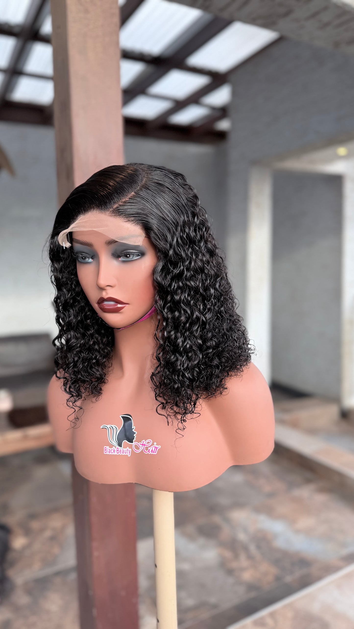 Romance Curls 5×5 Lace Closure Wig – Soft Curly Human Hair Wig
14”