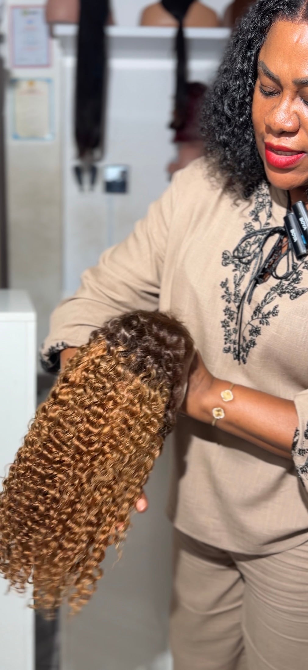 13x4 curly wig 14”